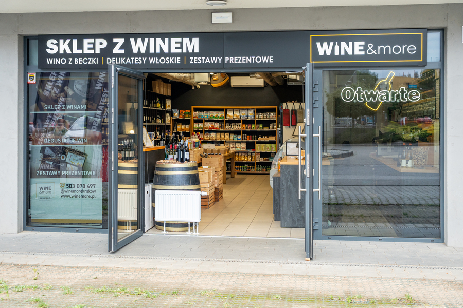 Zdjęcie na okładce dla WINE&more sklep z winami, delikatnie włoskie, zestawy prezentowe